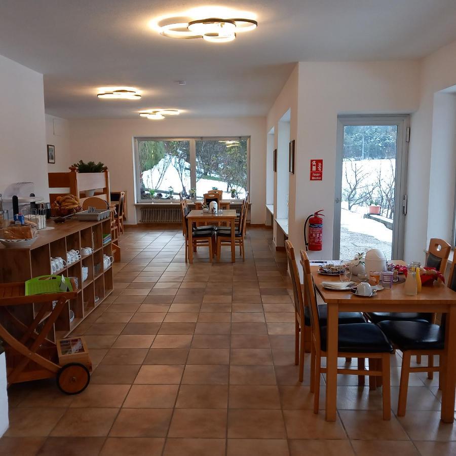 Bed and breakfast Alpina Roppen