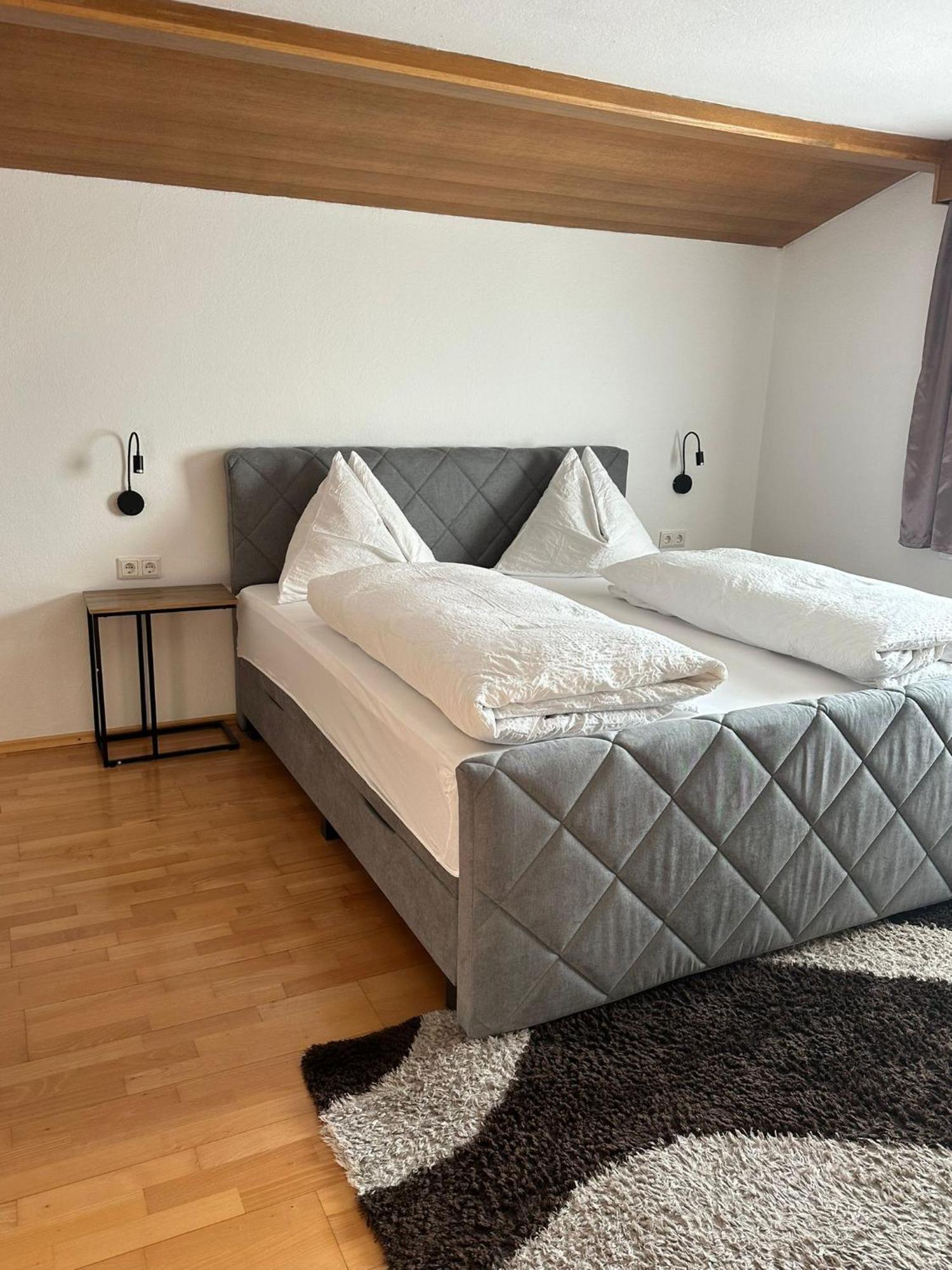 Alpina Bed and breakfast *
